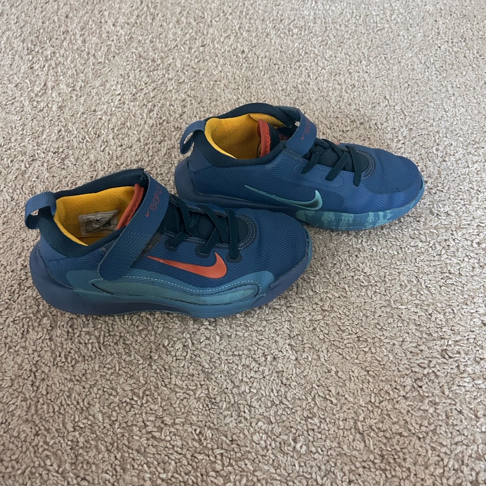 Nike Kids Sneakers in Blue and Orange